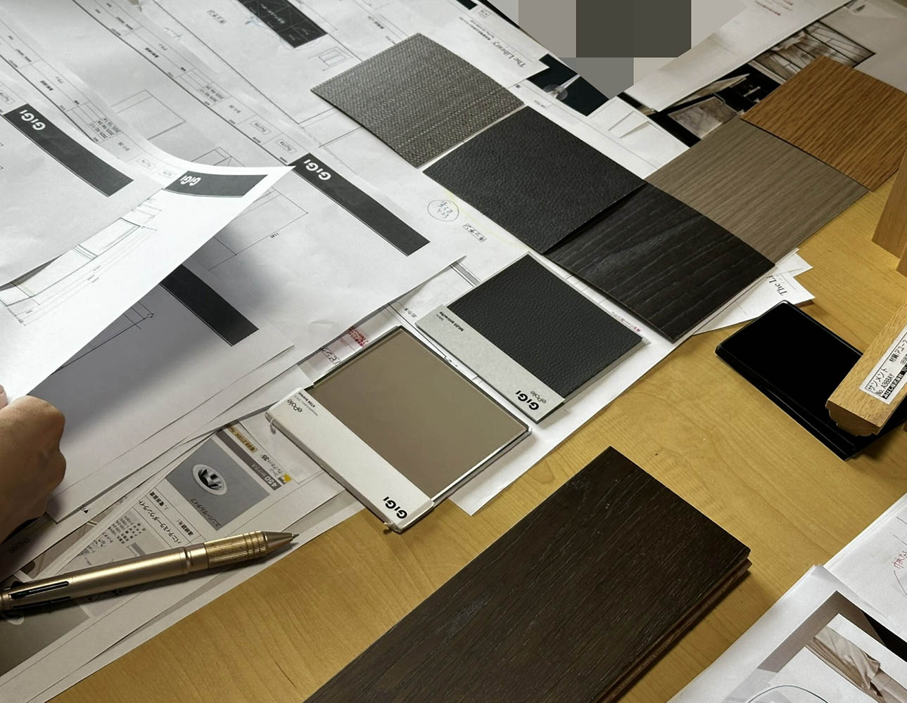 モジュールファーニチャーGIGIの色素材最終確認